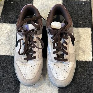 2006 Nike Dunk Low CL neutral grey/black/pearl grey colorway. size 8